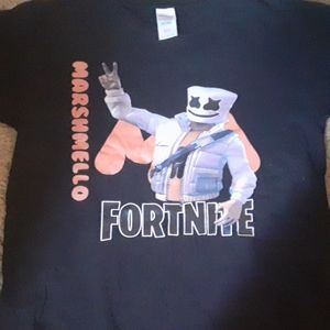 Fortnite tee for children, Gildan heavy cotton tee size 10/12